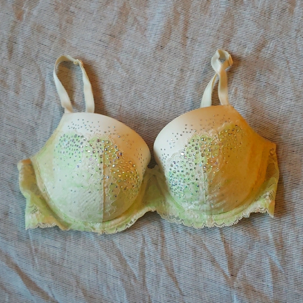 Victoria's Secret Lace Gemstone Bra